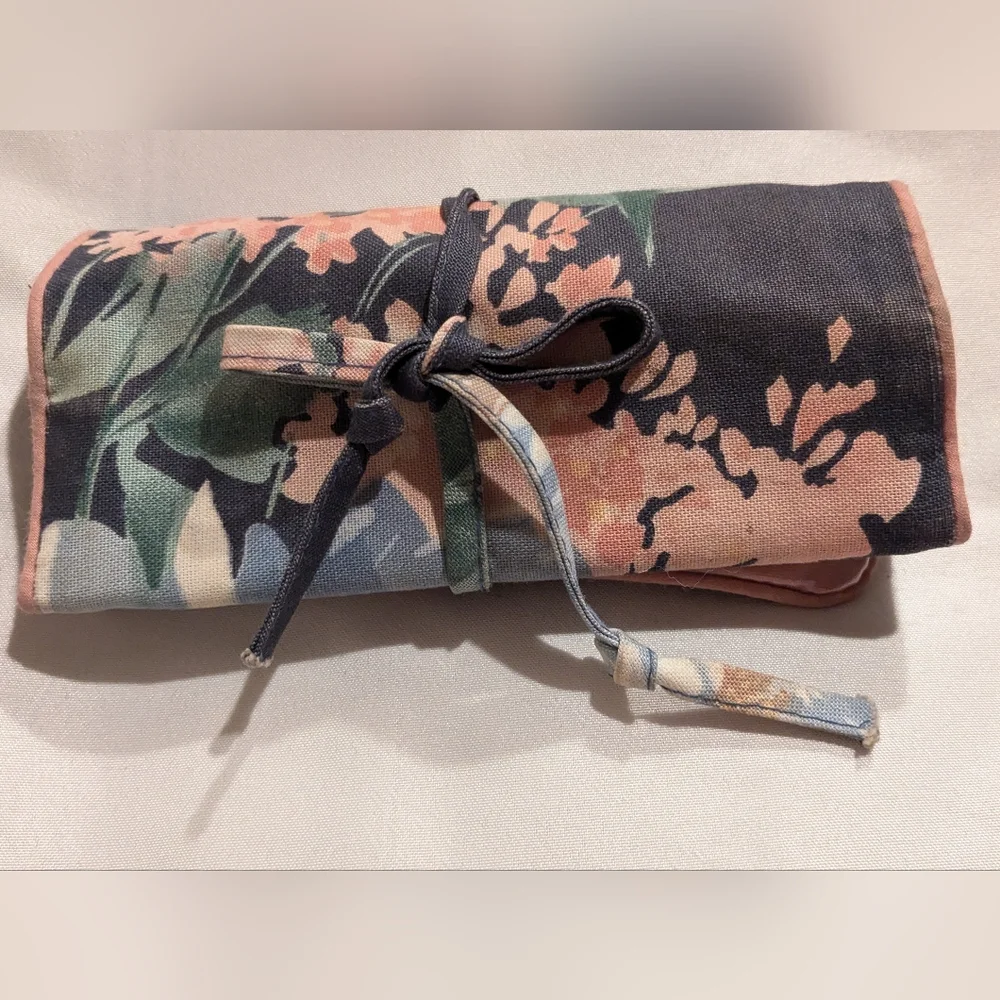 Vintage Rare Jewelry/cosmetic Floral Travel Bag Pouch w/tiny Insert zip pocket